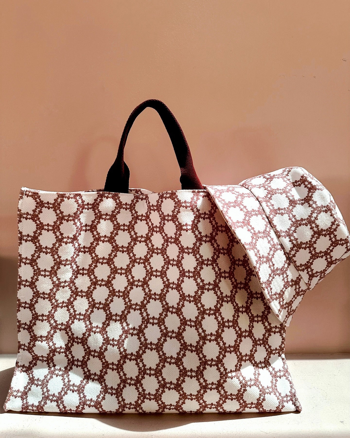 The Necklace: Tote